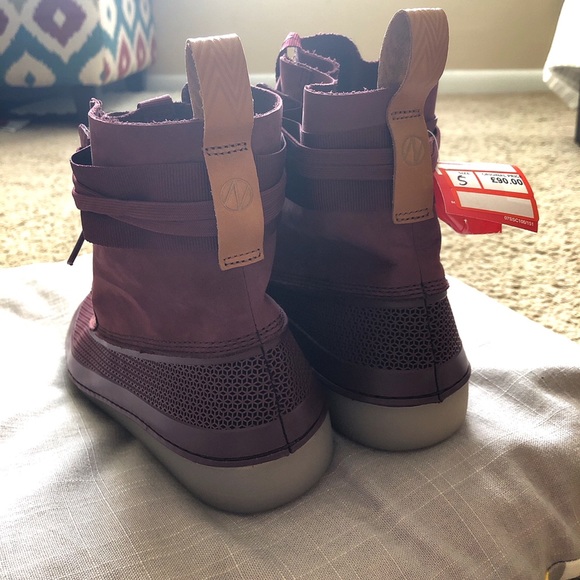 Clarks Nature V Boots - Picture 3 of 7